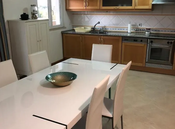 아파트 T1 Da Rocha *